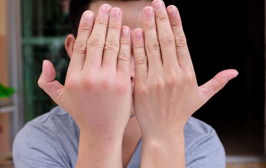 Воспаление мягких тканей руки: причины, симптомы, лечение
